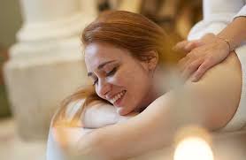 French chateau B&B with spa bath, 4 course meal & wine