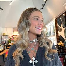 Cheri Barber's Instagram, Twitter & Facebook