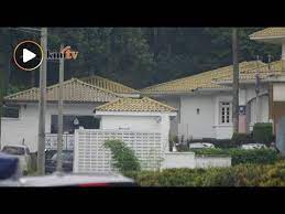 Shafee offered najib's mansion in taman duta, kuala lumpur, as part of the surety as all of najib's bank accounts have been frozen, according to malaysiakini. Rumah Najib Dikawal Polis Youtube