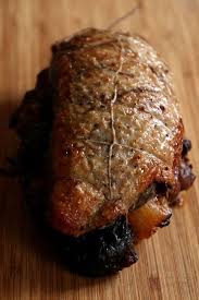 Roti De Magret De Canard Aux Fruits Secs Et Aux Epices Beau A La Louche Recettes De Cuisine Magret De Canard Recette Basque