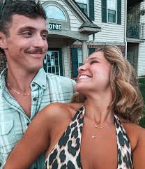 I'm good love, hbu?🤍 . . . #bythelake #ootd #outfitinspo #grandrapids  #photoinspo #michigan