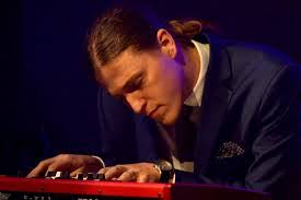 Daniel Meinecke's Instagram, Twitter & Facebook