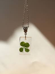 Real Four Leaf Clover Pendent Necklace With Stainless Steel Chain Lucky Charm Resin Jewelry Shamrock Dry Flower Necklace Clover Gift For Her Four Leaf Clover Necklace Etsy Etsy Jewelry