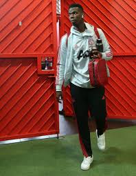 From shaving a neon green line into his hair to a cool burst fade. 21 Pogba Fashion Ideas Paul Pogba Manchester United Football