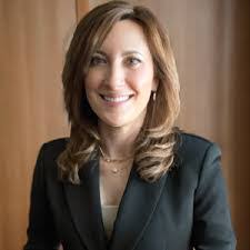 Nicole Sommerfeld's Instagram, Twitter & Facebook