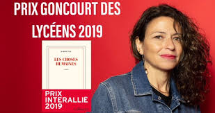 Remise des prix concours de critiques 2020. Le Goncourt Des Lyceens Attribue A Karine Tuil Jforum