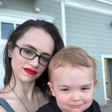 Amber Null's Instagram, Twitter & Facebook