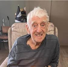 Mum has just told me that Percy Wallis from Woolgoolga has passed away. He  was 94. Shirley Wallis was in my year at school. I'm sure all the other  Wallis girls were