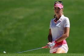 Female golfer paula creamer is having the best time of her life as she announced her engaged to her handsome boyfriend derek heath. Paula Creamer Hired A Local Caddie On Eve Of Cme Group Tour Championship Golfweek