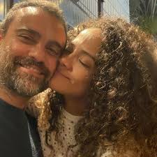 Aline Borges conta que vive casamento aberto: 'Não quer dizer oba-oba'