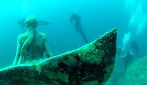 In memoria rossana maiorca m4v, maiorca pianobar, siracusa pista ciclabile rossana maiorca, siracusa piccola visita a rossana maiorca, telemarte statua rossana maiorca. Enzo E Rossana Maiorca La Voce Del Marinaio