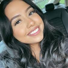 Deborah Rivera (@deborahriveraaa)