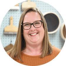 Mindy Mccoy's Instagram, Twitter & Facebook