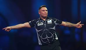 You can watch the videos grabbing attention of darts fans around the world here for free ! Darts Wm Am Samstag Heute Live Sehen Tv Livestream Und Liveticker