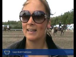 För peder var lisen partytjejen med vackra och spännande ögon. Lisen Bratt Fredricson English Youtube