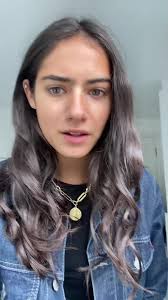 How to Avoid Standing Like a Lemon and Engage More Effectively