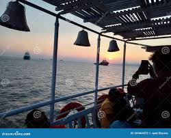 Tour To Elephanta Cave, Mumbai, India ...