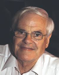 Singer Seán Ó Sé recalls his shy childhood in school in Ballylickey