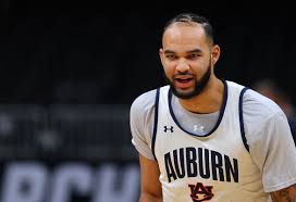 Auburn's Johni Broome is '100 Percent' Healthy for Final Four Matchup with Florida - Hoops HQ