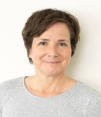 Amanda Varnes's Instagram, Twitter & Facebook