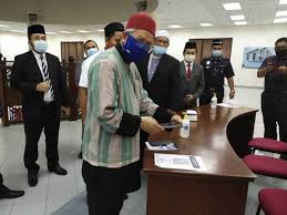 Npsn adalah nomor pokok sekolah nasional (npsn) sedangkan nisn adalah nomor induk siswa nasional. Kerajaan Sedia Pinda Akta 355 Zulkifli