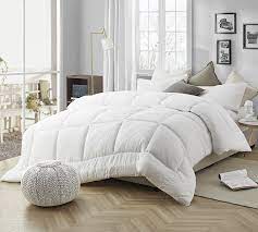 Whether it is called emperor or large emperor the duvet / duvet cover is the same size for the different size beds. Oversized King Comforter In Stylish White With High Quality Microfiber And Super Soft Thick Down Inner Fill
