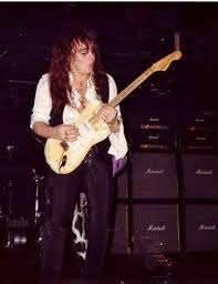 You Don T Remember I Ll Never Forget Yngwie Malmsteen Yngwie Malmsteen Https Www Pinterest Jp Tchovy Yngwie Malmsteen 3 On Stage Guitarist Rock Baby Hard Rock