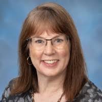 Suzanne Rowell's Instagram, Twitter & Facebook