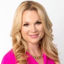 Lynette Hodges's Instagram, Twitter & Facebook