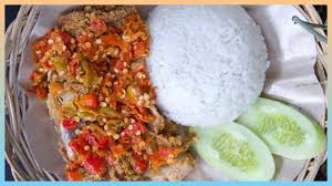5 Artis Yang Buka Usaha Kuliner Ayam Pedas Kamu Tertarik Untuk Mencoba Halaman All Tribun Medan