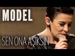 Model Sen Ona Asiksin Joyturk Akustik Muzik Sarkilar Rock Muzik