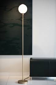 I love minimalist furnishings so today we build a standing lamp for the living room! Sklo Stem Floor Lamp X1 7 Floor Lamp Neenas Lighting