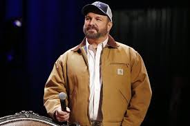 Garth brooks was born on february 7, 1962 in tulsa, oklahoma, usa as troyal garth brooks. Garth Brooks Announces First Dive Bar Show Of 2020 Hawaii S Real Country Honolulu Hi