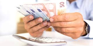 Σήμερα ο κατώτατος μισθός έχει οριστεί στα 650 ευρώ και το κατώτατο ημερομίθιο στα 29,04 ευρώ. Katwtatos Mis8os Pws Diamorfwnetai Meta Thn Ay3hsh 2