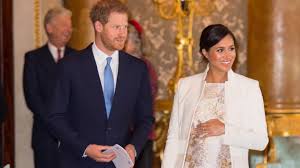 Green das spielzeugauto baut seine eigene sitzbank | unterhaltungsvideo für kinder. Meghan Markle Und Prinz Harry Harrys Echter Vater Soll Taufpate Werden Es Ist Nicht Prinz Charles News De