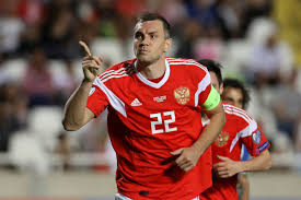 Нападающий сборной россии артём дзюба назвал основные причины провала сборной поделиться. Rossiya Vyshla Na Evro 2020 A Artem Dzyuba Prodolzhaet Zabivat Rossijskaya Gazeta