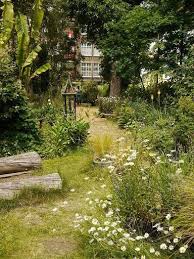 Phoenix Garden Love This Place Pop In While In The Area Not Large Enough For A Special Visit London Garden Urban Garden Covent Garden