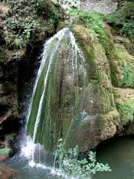 Conform wikipedia.org, izvorul bigăr (cunoscut şi sub denumirea de izbucul bigăr) este o arie. 44 Beautiful Waterfall Cascada Bigar In Romania Ideas Beautiful Waterfalls Waterfall Beautiful Places To Visit