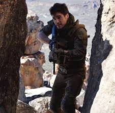 When an unexpected sandstorm transports soldiers to a new world, they discover an unknown habitat with monsters immune to their prime members enjoy free delivery and exclusive access to music, movies, tv shows, original audio series, and kindle books. Footage From Monster Hunter Movie American Army Military Gun The Movie Is Officially Ruined Before It Finishes Shooting And I Bet It Will Get High Ratings Monsterhunterworld