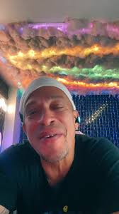 Just saying is it that hard to do this ? unfollow train ??? Hahahaha have a  good day !!