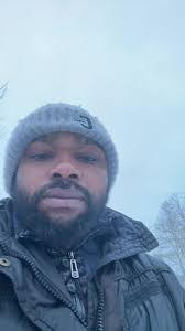 วิดีโอของ thomfem (@thomfem) พร้อมเพลง Pray For Me