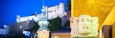 Salzburg, das auch 2020 als einzige große festivalstadt gespielt hat, darf sogar seine häuser füllen wie vor der pandemie. Salzburger Festspiele Programm Salzburg Info