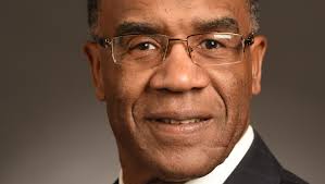 After 32 years, Forest Park city manager to retire