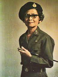 ป กพ นโดย nuraya mahani ใน thailand royal family ราชวงศ ประว ต ศาสตร ภาพหายาก