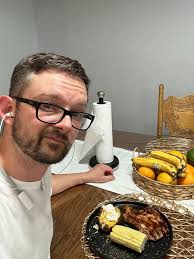 Pork chops with corn and garlic mashed potatoes