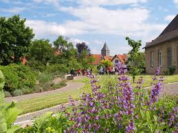 Ich will die ruhe stören. Warburg Germete Schwesterngemeinschaft Serviam Klosterorte Kloster Kulturland Kreis Hoxter