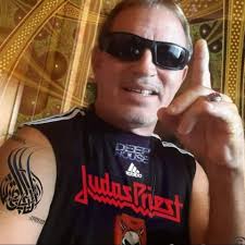 CollectingKISS! Thanks to Bobby Tindel for sharing his #KISS office with  us. Nice! #KISSARMYROCKS