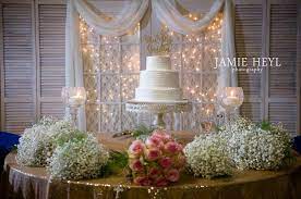 Rustic Wedding Cake Door And Shutter Backdrop Jamie Heyl Photography Cake Backdrops Wedding Cake Backdrop Fun Wedding Decor