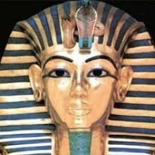 Descubren tumba del período preincaico en Perú