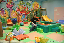 Treehouse Indoor Playground Calgary Calgaryplaygroundreview Com Indoor Playground Toddler Indoor Playground Kids Indoor Playground
